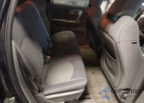 2012 Chevrolet Traverse Ls z USA, uszkodzony, nr VIN 1GNKREED6CJ302471